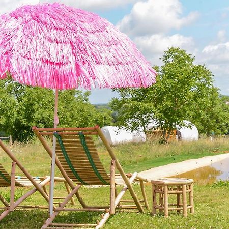 Гостевой дом Coachella Lanouaille Экстерьер фото